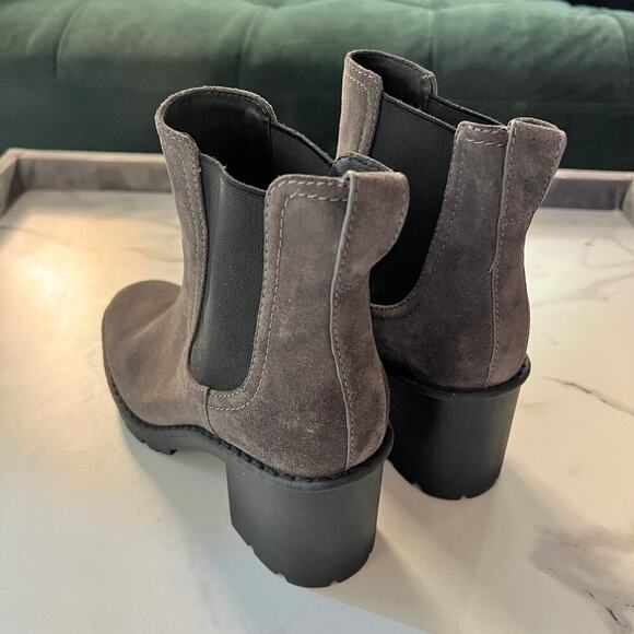 Vince Gray Brown Suede Water Repellent Chelsea Boots Size 6 - Picture 6 of 10